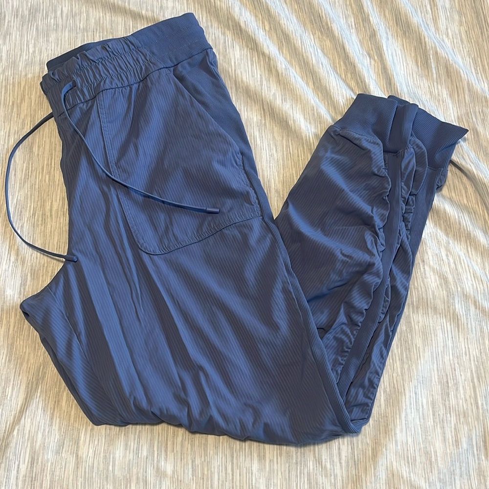 Lululemon joggers